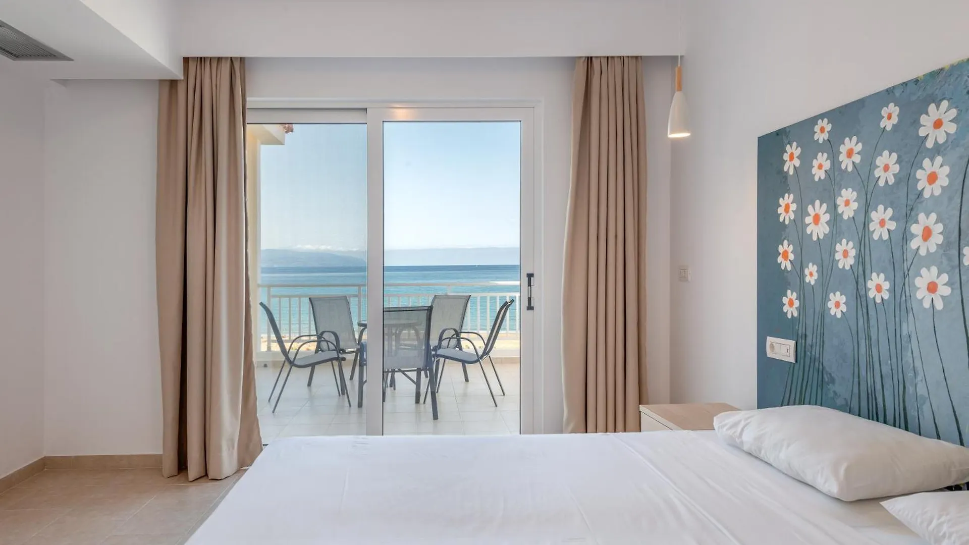 Marina Bay Hotel Ratzaklíon 아파트호텔