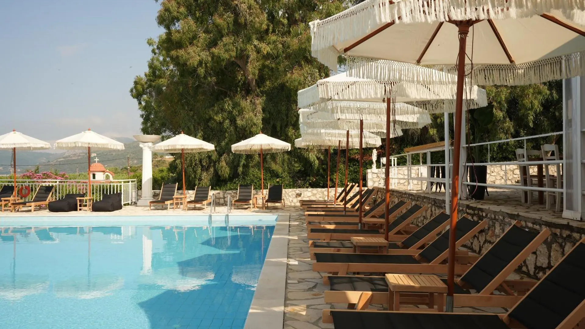 아파트호텔 Marina Bay Hotel Ratzaklíon